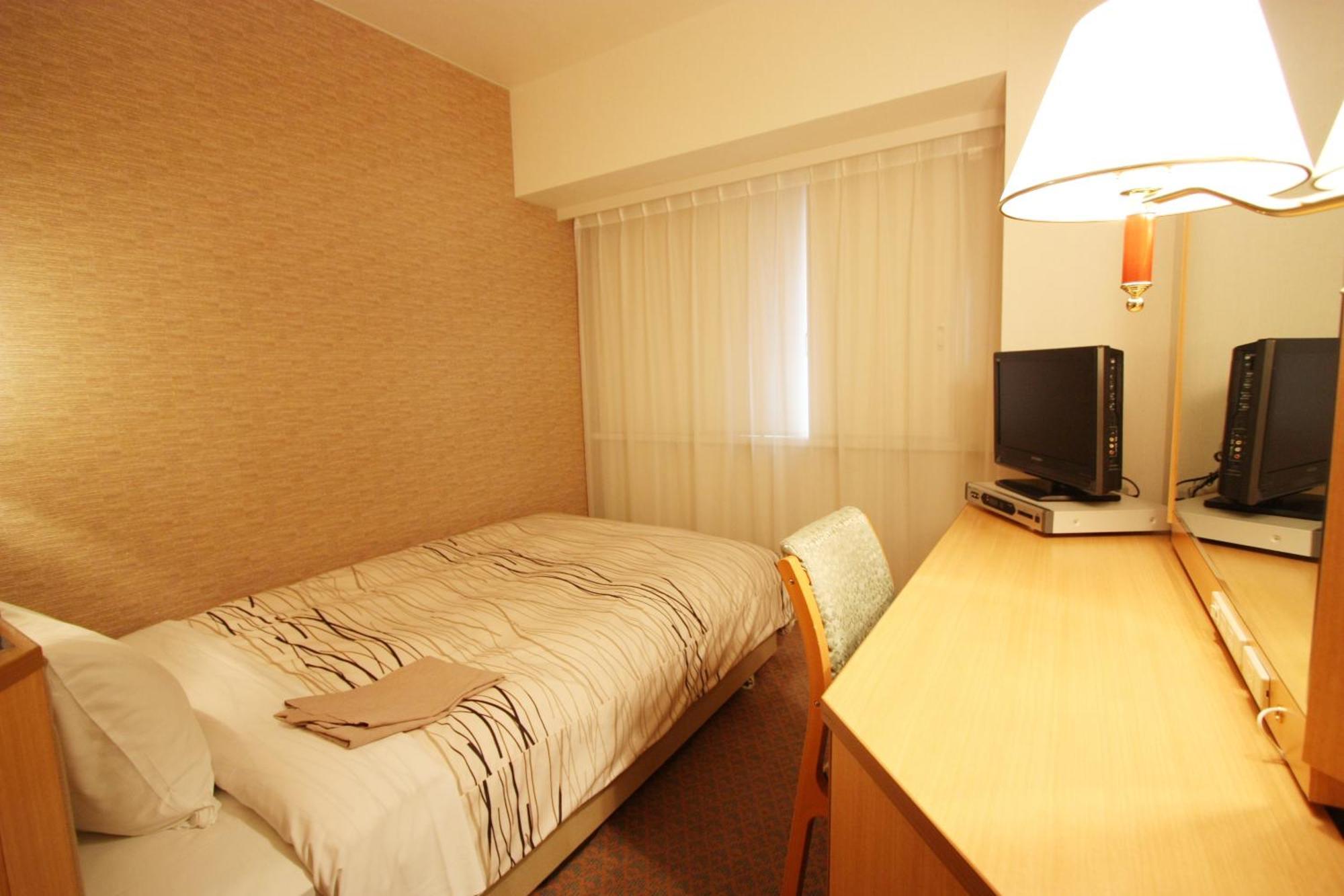 Kanazawa Manten Hotel Ekimae Екстериор снимка