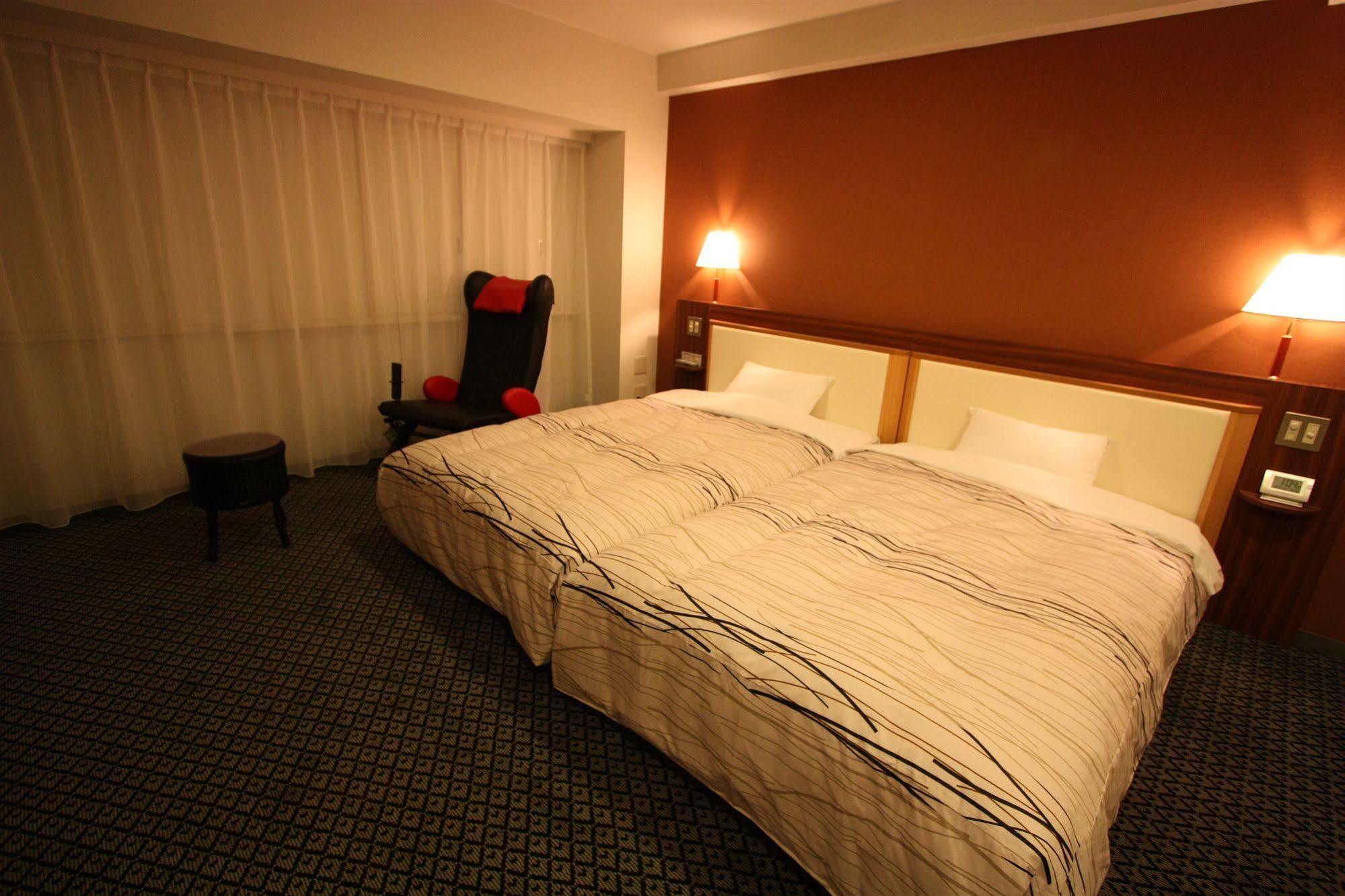 Kanazawa Manten Hotel Ekimae Екстериор снимка