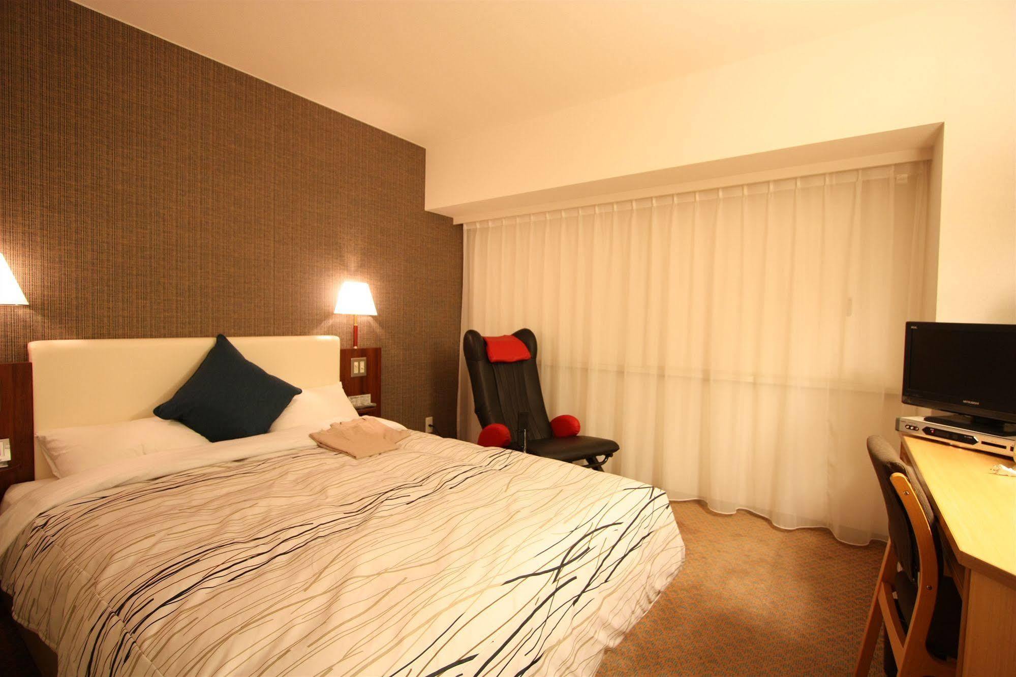 Kanazawa Manten Hotel Ekimae Екстериор снимка