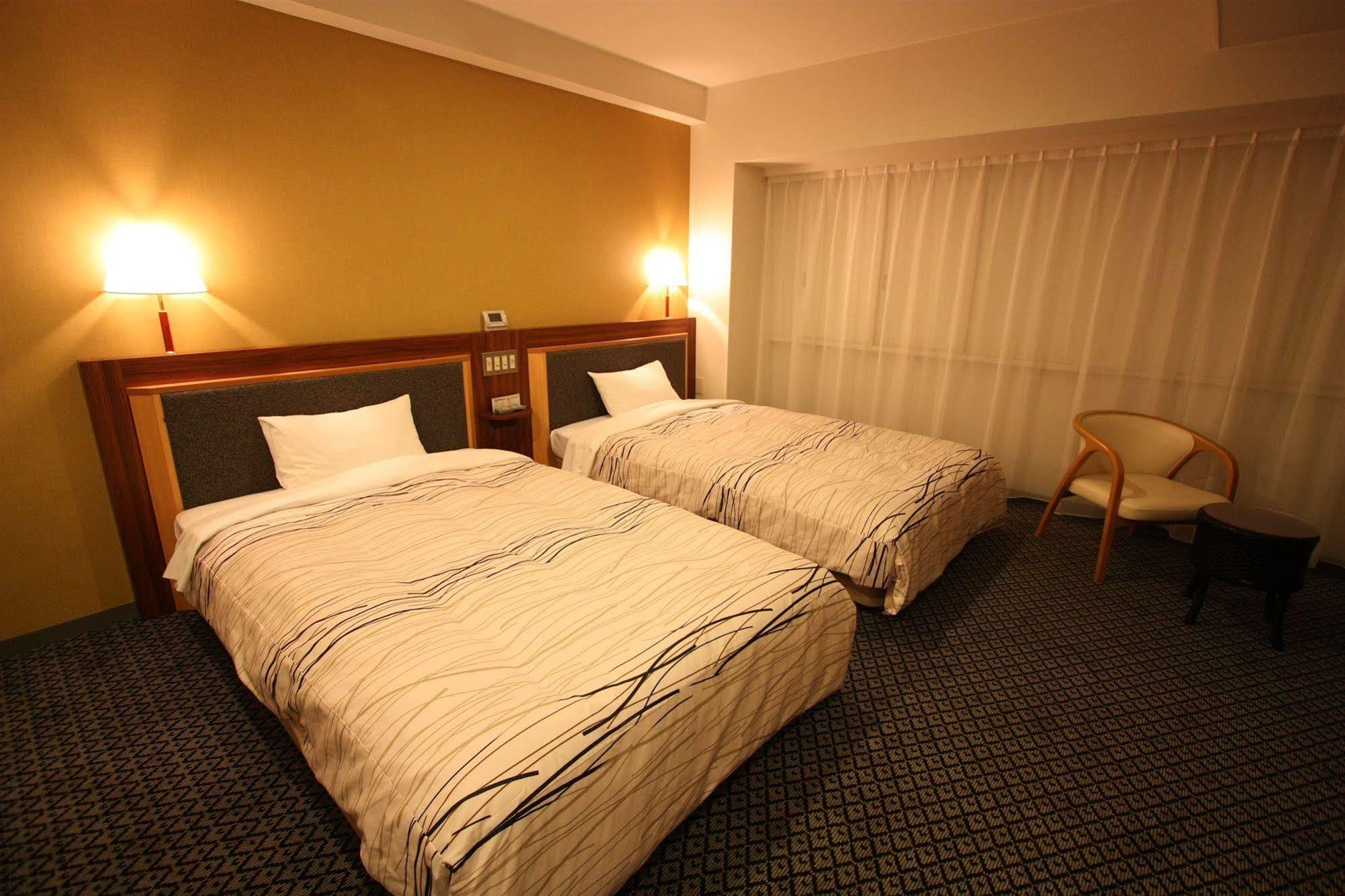 Kanazawa Manten Hotel Ekimae Екстериор снимка